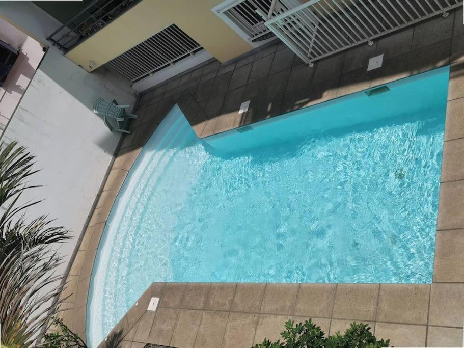 Jade - Appt 2 Chb - 4 Personnes - A 200 M Du Lagon De Saint-Pierre - Residence Avec Belle Piscine Et Parking Prive - Sur Le Front De Mer Et A 2 Pas Du Centre-Ville De St-Pierre Ngoại thất bức ảnh